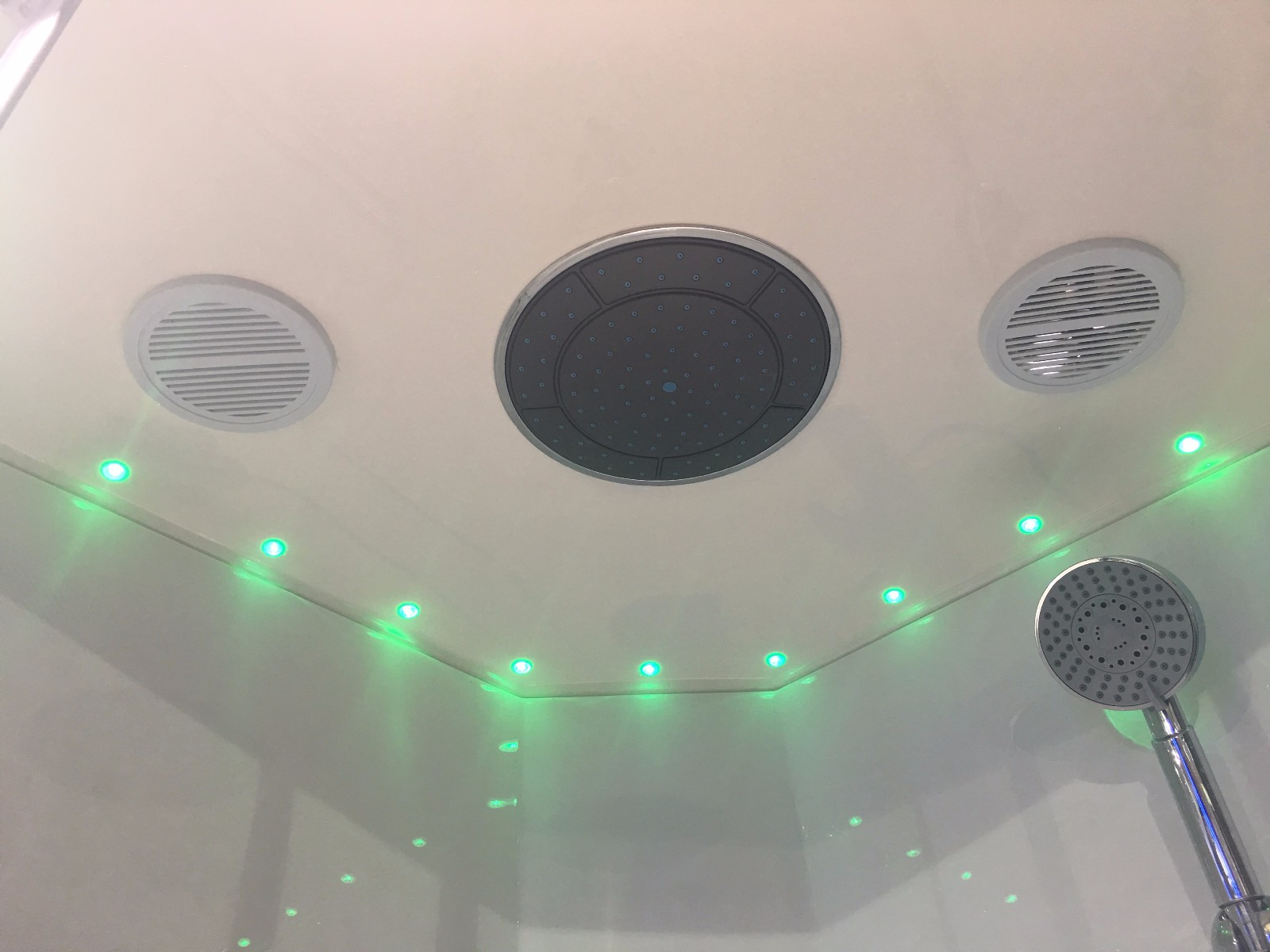 YT-002-Simpe Shower Cabin Room with Colorful Star Lights-4.JPG